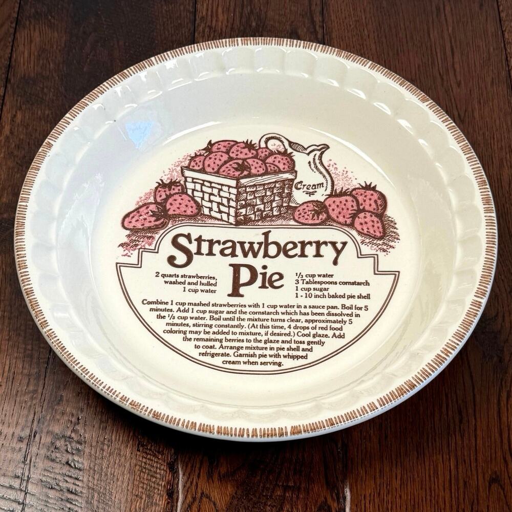 Vintage Royal China Strawberry Pie Plate Recipe Dish Jeannette Ceramic